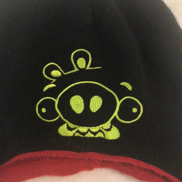 Boys reversible Angry Birds hat. - Picture 5 of 6